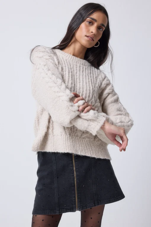 Women Scamp & Dude Oatmeal Cable Knit Jumper