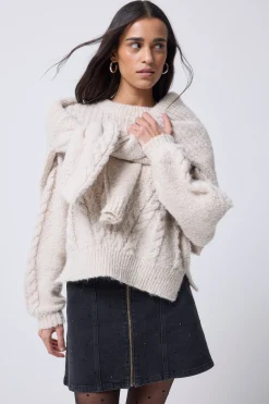 Women Scamp & Dude Oatmeal Cable Knit Jumper